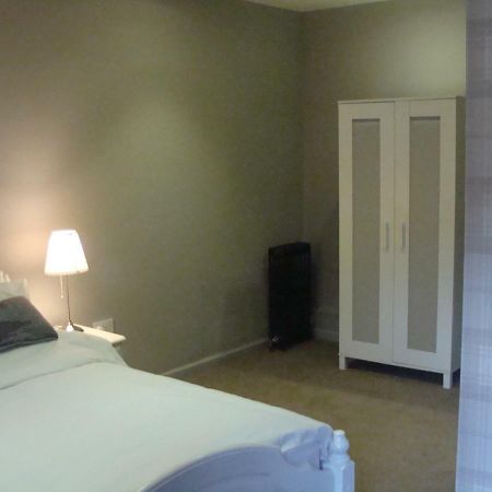 Riggend Farm Bed And Breakfast Airdrie Esterno foto