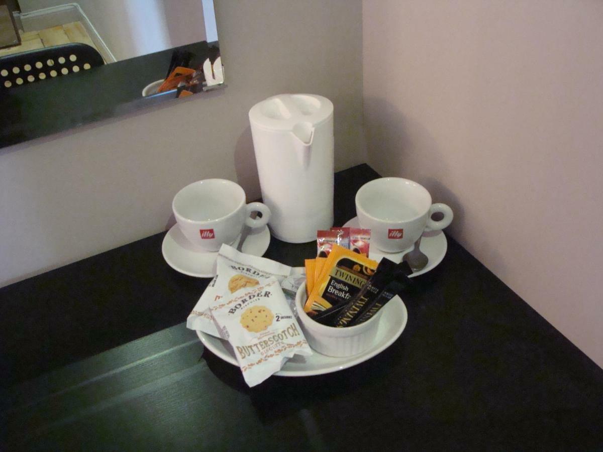 Riggend Farm Bed And Breakfast Airdrie Esterno foto